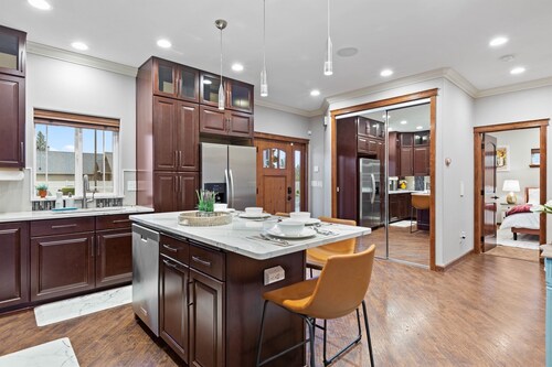 Luxury Group Getaway | Sauna • Game Room • Firepit | Near Downtown