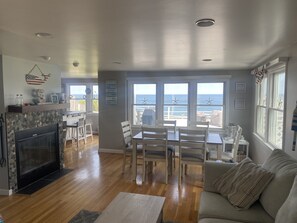 TV, fireplace, computer monitors