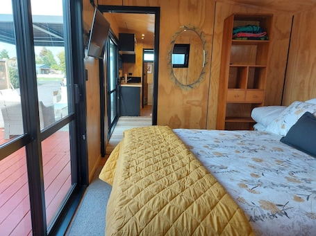 1 室のベッドルーム、WiFi (無料)、ベッドシーツ. Athenree Haven: Peaceful new studio on nature's doorstep!