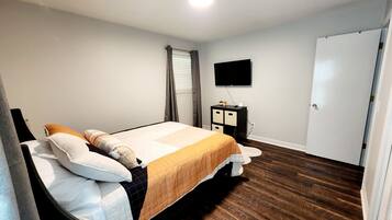 2 Schlafzimmer, Bügeleisen/Bügelbrett, kostenloses WLAN, Bettwäsche