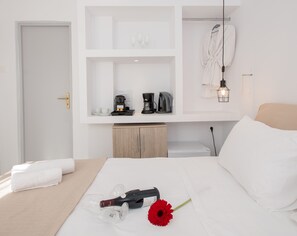 2 slaapkamers, een kluis op de kamer, een strijkplank/strijkijzer