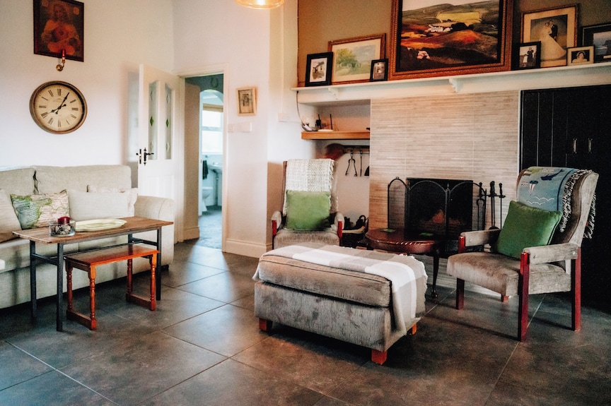 Charming Rural Irish Cottage Near Golf, Beaches, Castles And Villages - Clare County