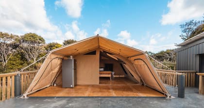 Glorious Galmping tent - within 15 minutes to beaches, water falls & Waipu town.