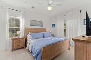 2 bedrooms, WiFi, bed sheets - Eastern Lake, Walk to amenities, Family Friendly, close to beach, private lake (Santa Rosa Beach)