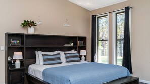 6 habitaciones, tabla de planchar con plancha, wifi y ropa de cama 