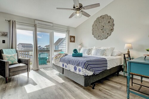 Private Beach Access-3-Bedroom w/ Ocean Views & Pool