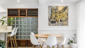 Dining - Byron Blisshouse Garden Villa - beachside retreat (Byron Bay)