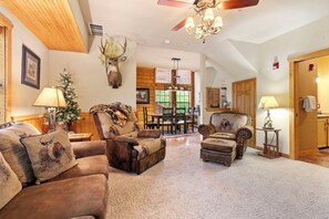 Smart TV, fireplace, DVD player