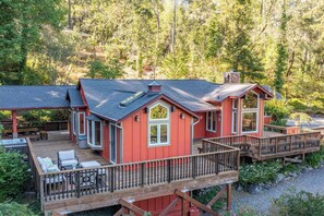 Exterior - Tariff Discount: Romantic Retreat w/ Spa (Forestville)