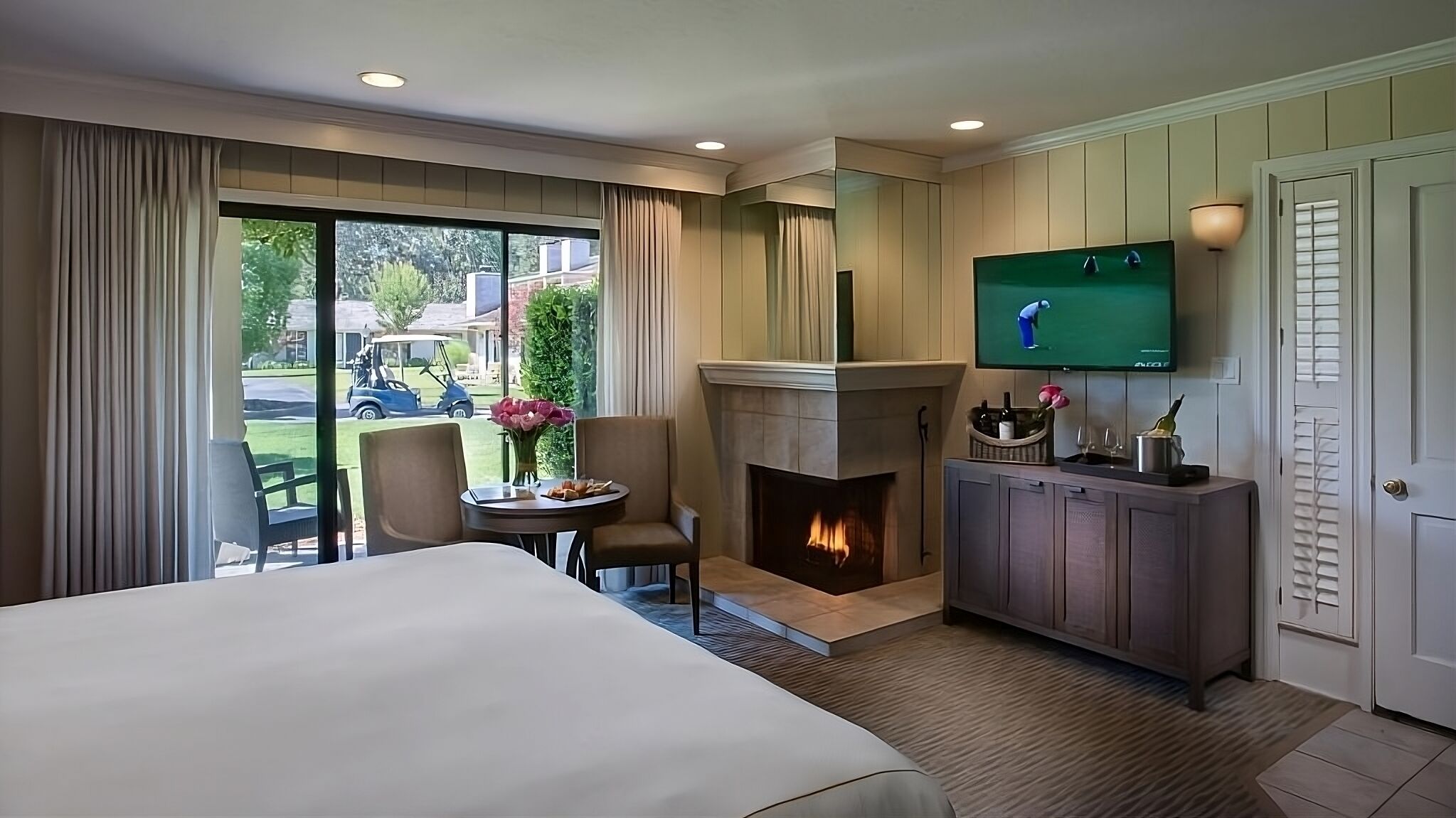 Perfect Spot In Napa! Short Drive From Black Stallion Winery, Pool, Free Parking - Napa, CA