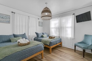 2 bedrooms, desk, iron/ironing board, free WiFi