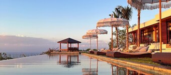  Uluwatu Sunset Hills