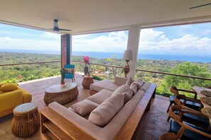 Smart TV -  Uluwatu Sunset Hills (Pecatu)