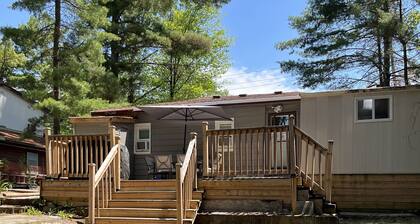 Sleeps 6 people walking distance to the beach, affordable monthly rental.