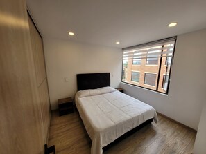 1 Schlafzimmer, Schreibtisch, Bügeleisen/Bügelbrett, kostenloses WLAN