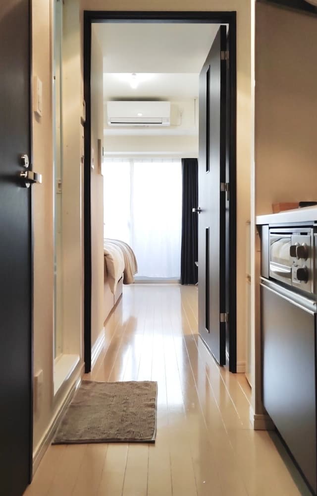 Shibuya Tokyo condo Scramble Crossing 6 min walk Tokyo Vrbo