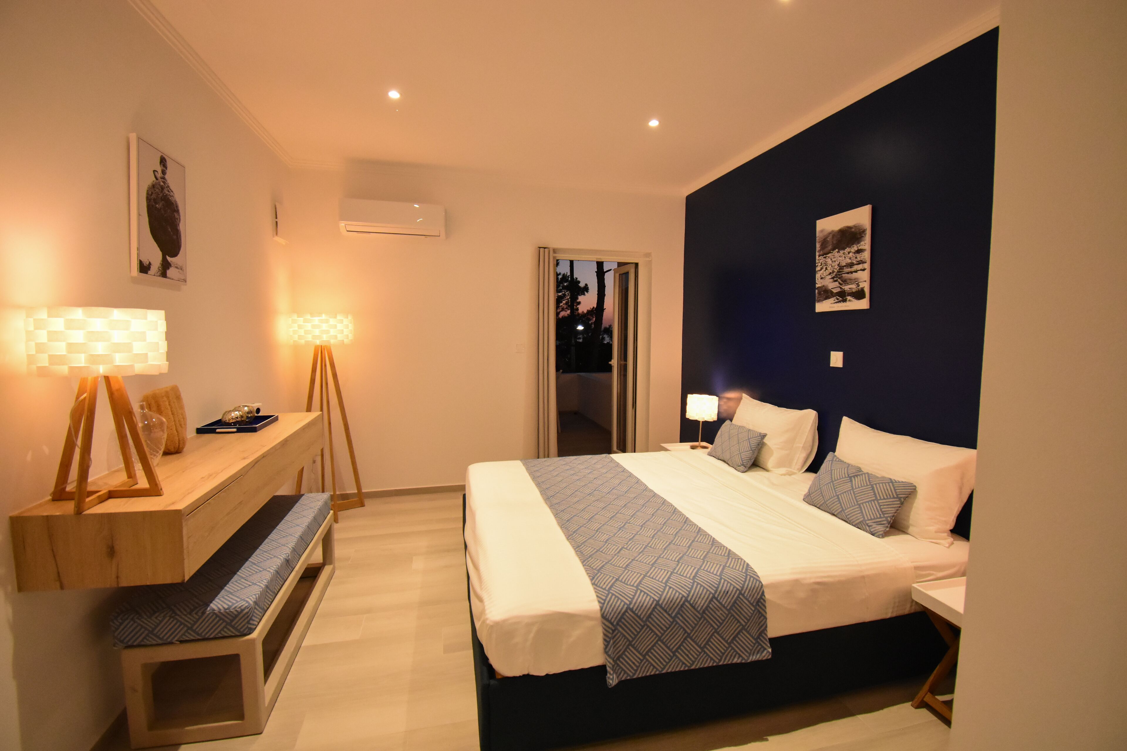 1 bedroom, travel cot, free WiFi, bed sheets