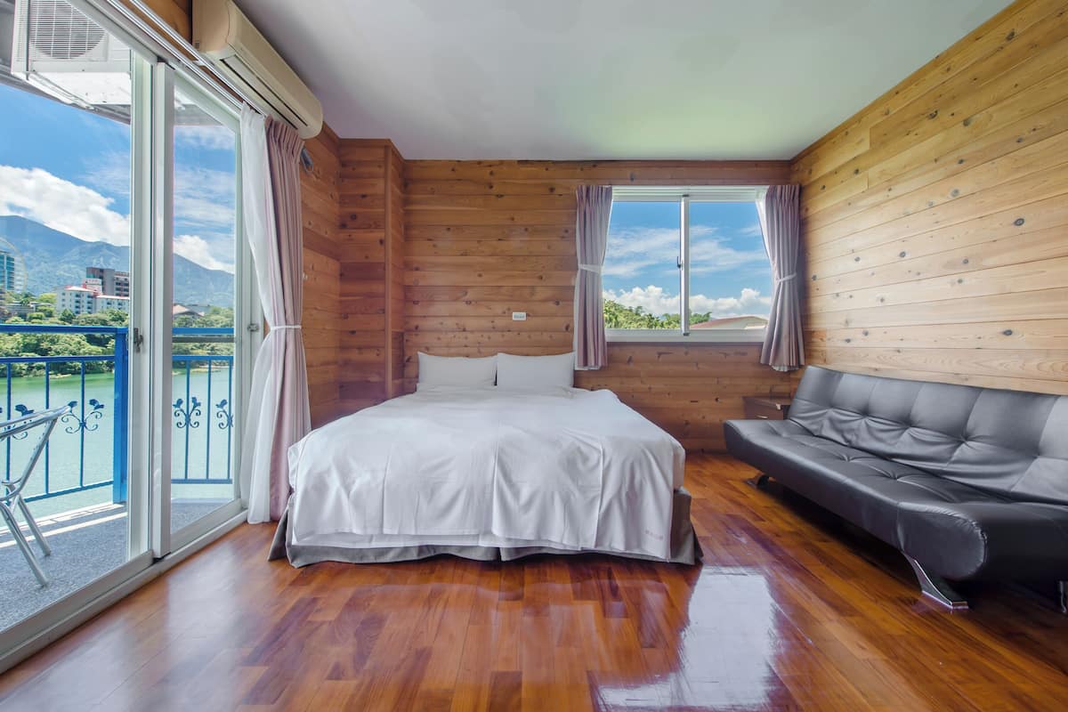 Habitación doble Deluxe, vista al lago | Wifi gratis y ropa de cama