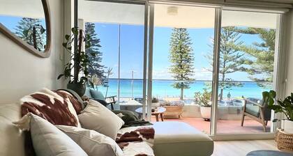 Stunning, uninterrupted views of beach & surf