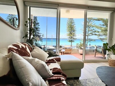 Stunning, uninterrupted views of beach & surf