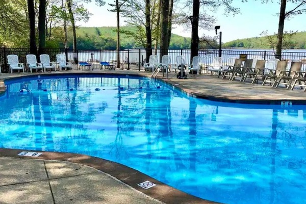 Dive into relaxation at Private Big Boulder! Enjoy FREE access to our serene, seasonal outdoor swimming pools—perfectly heated for those cooler mountain days. Soak in the peaceful lake views, unwind under the trees, and let your getaway begin poolside.