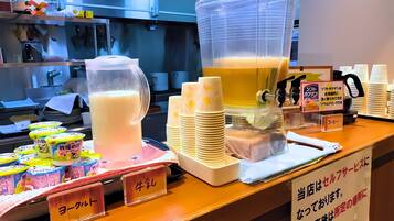 Daily Japanese breakfast (JPY 1000 per person)