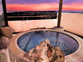 客房, 无烟房 (Special, with outdoor bath) | 客房内保险箱、  免费 WiFi、床单