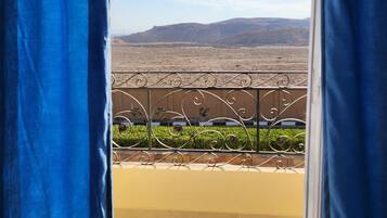 3 slaapkamers, lakens van Egyptisch katoen, luxe beddengoed, een bureau