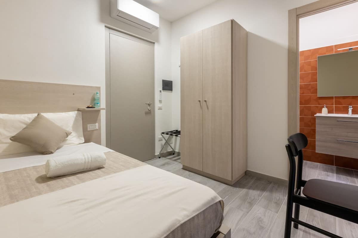 Comfort enkelrum | Skrivbord, ljudisolering, gratis wi-fi och sängkläder