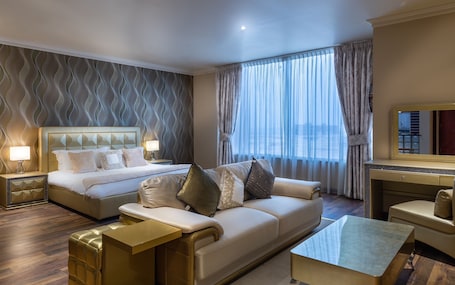 Luxury Studio | Iron/ironing board, free WiFi. Wakra Inn Hotel Apartments