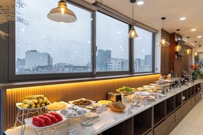 Desayuno buffet incluido todos los días 