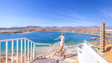 Private beach, sun loungers, beach umbrellas, beach towels