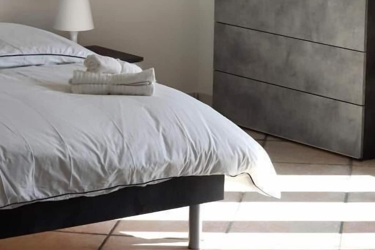 Family Room | Premium bedding, down duvets, individually furnished, desk