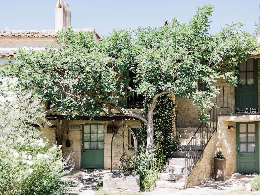 Safe på rommet, individuelt dekorert, individuelt innredet og skrivebord