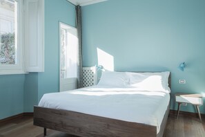 Individually decorated, individually furnished, desk, iron/ironing board - Brera Apartments in San Marco (Milan)