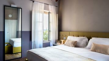 Grand Suite | Premium bedding, down duvets, memory-foam beds, minibar