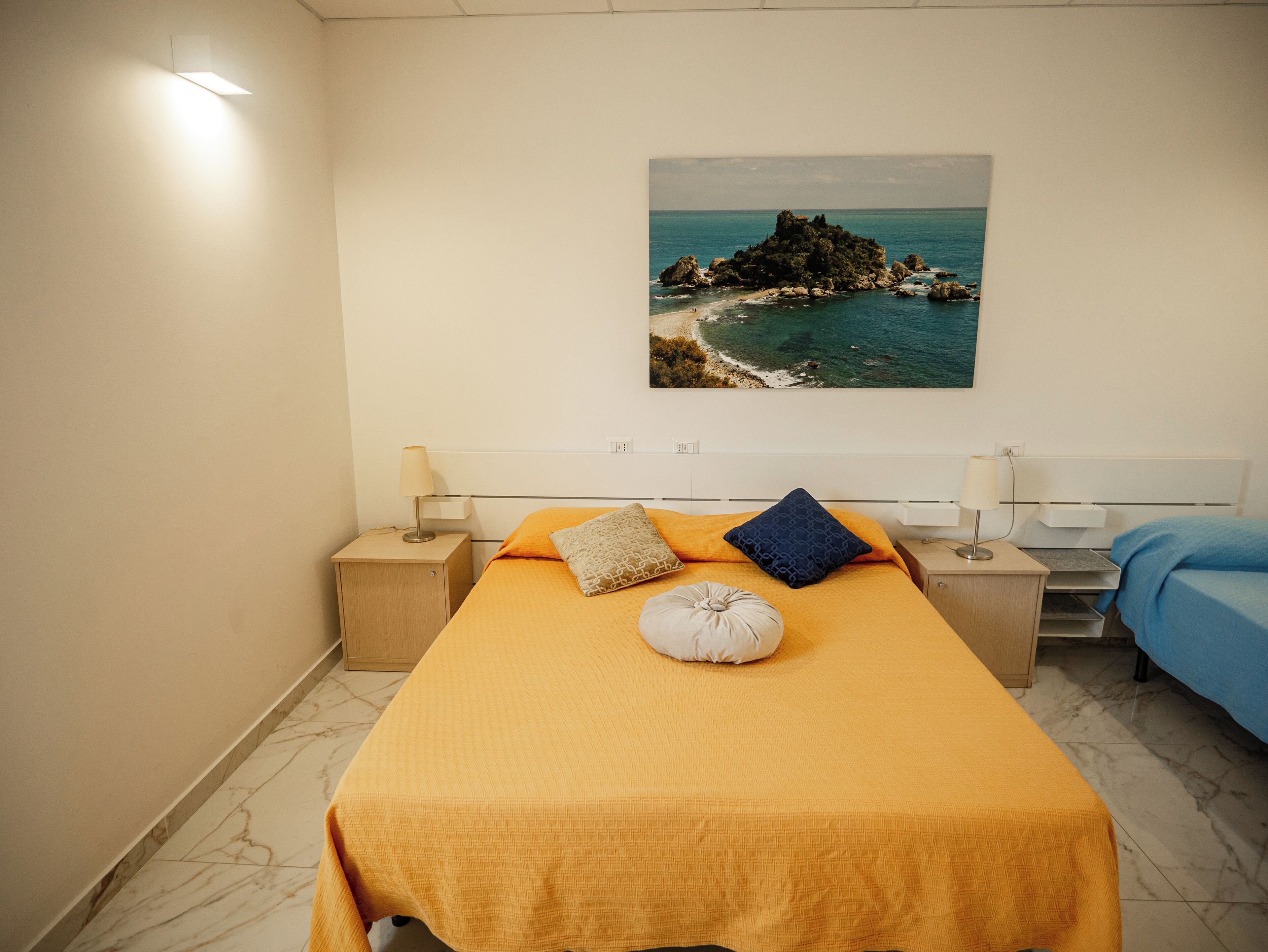 In-room safe, desk, laptop workspace, free WiFi