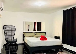 2 bedrooms, WiFi, bed sheets