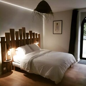 디럭스룸 | 무료 WiFi, 침대 시트