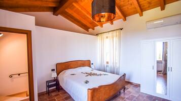 5 Schlafzimmer, Bügeleisen/Bügelbrett, Reisekinderbett, kostenloses WLAN