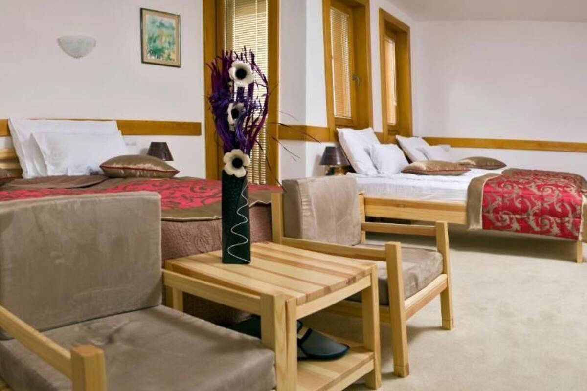Comfort Quadruple Room | 1 bedroom, desk, laptop workspace, blackout drapes