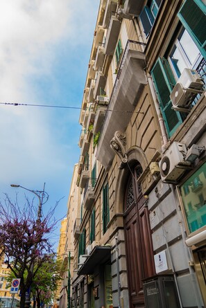 Exterior - Hart Boutique Rooms (Naples)