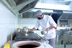 Restaurant - Krishnavalsam Regency (Chavakkad)