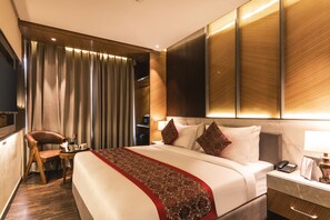 Minibar, in-room safe, iron/ironing board, free WiFi - Amritara Kirpa Amritsar (Amritsar)