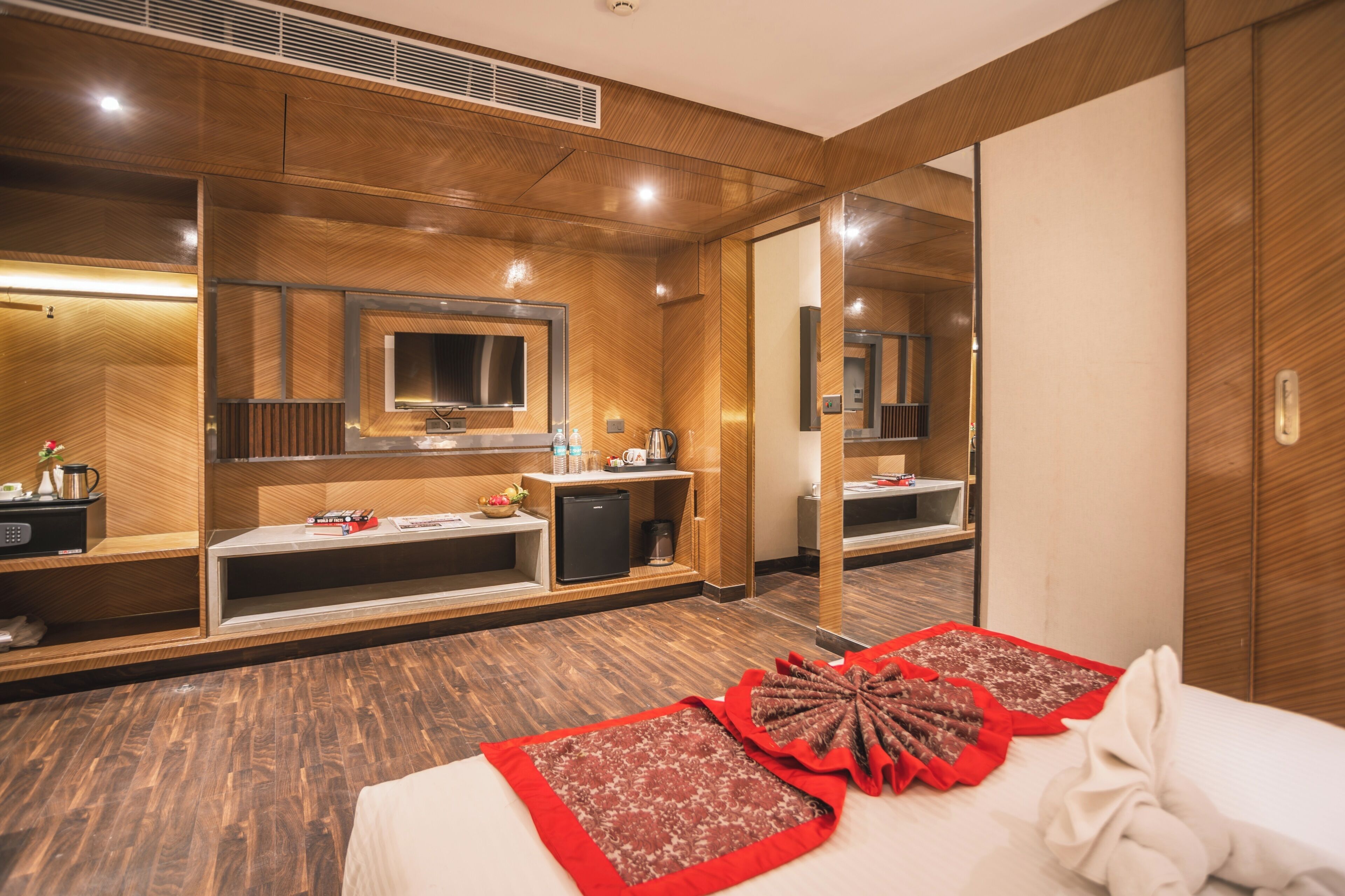 Amritara Two Bed Family Room | Minibar, in-room safe, iron/ironing board, free WiFi