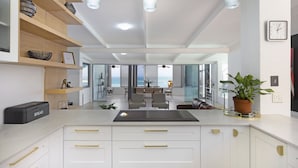 House (4 Bedrooms) | Living area - Atlantic Sky Villa  (Cape Town)