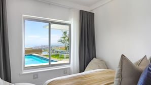 House (4 Bedrooms) - Atlantic Sky Villa  (Cape Town)