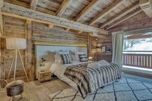 7 Schlafzimmer, Schreibtisch, Bügeleisen/Bügelbrett, kostenloses WLAN