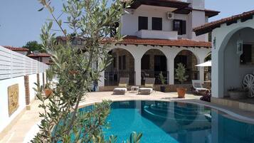 Rumah | Kolam renang | Kolam renang outdoor