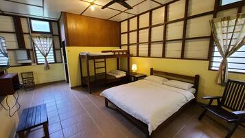 1 bedroom, desk, iron/ironing board, free WiFi